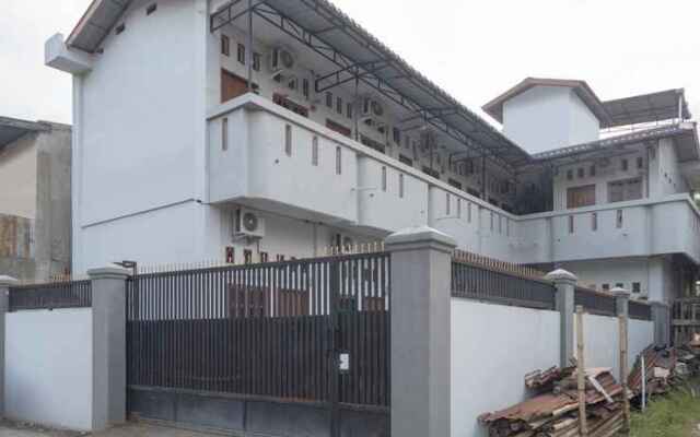 Oyo 3188 Gamaliel Residence