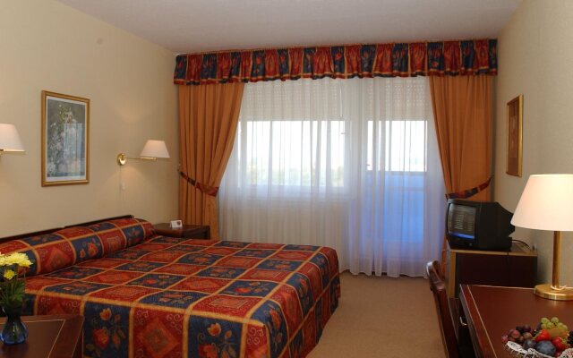 Hunguest Hotel Repce