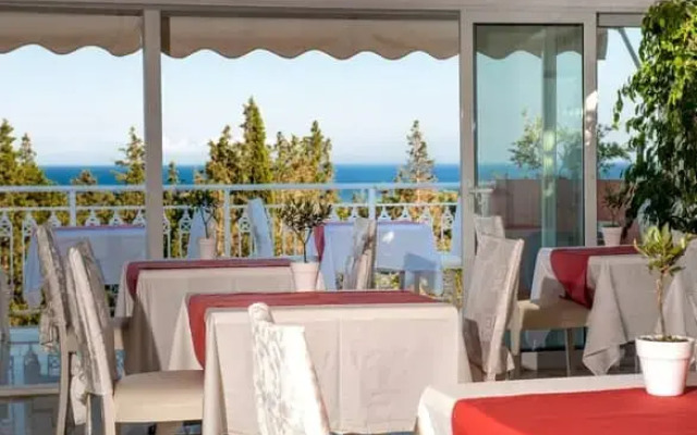 Belvedere Luxury Suites - VAS