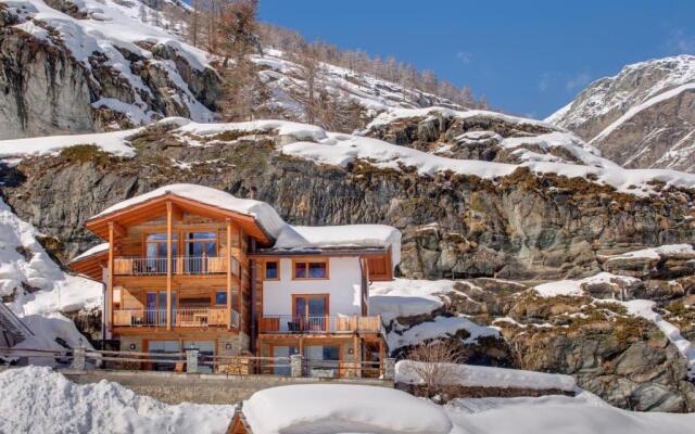 Mountain Exposure Luxury Chalets & Apartments