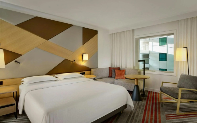 Sheraton Amsterdam Airport Hotel and Conference Center