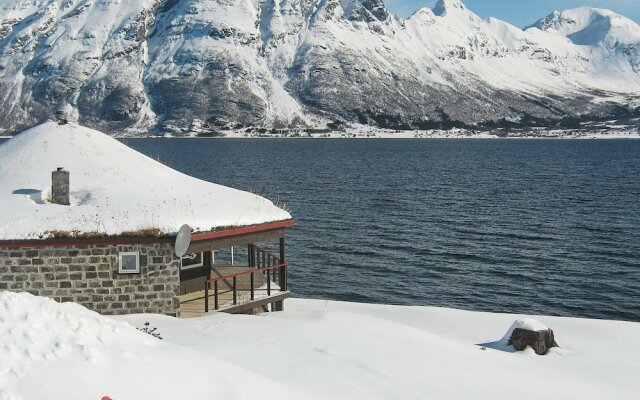 6 Person Holiday Home in Hamnvik