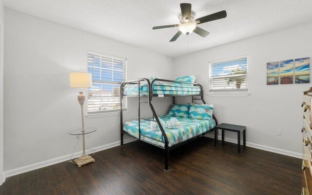 6400 Beach Dr - Seabatical A