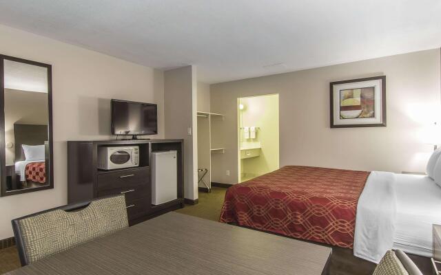 Econo Lodge Lethbridge