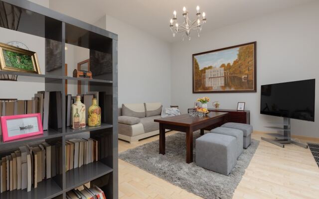 Apartment Czerniakowska by Renters
