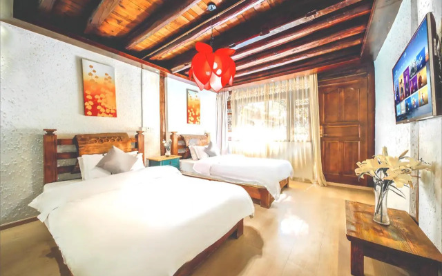 Langyue Hanfu Travel Theme Inn (Lijiang Ancient City Branch)