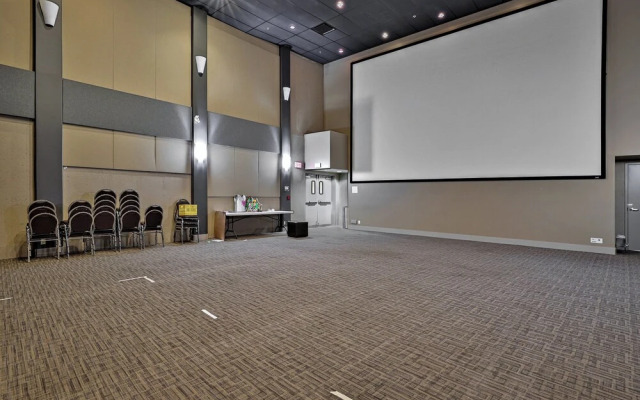 2 Bedroom Condo .Pool .Hot Tub .Gym .Spa