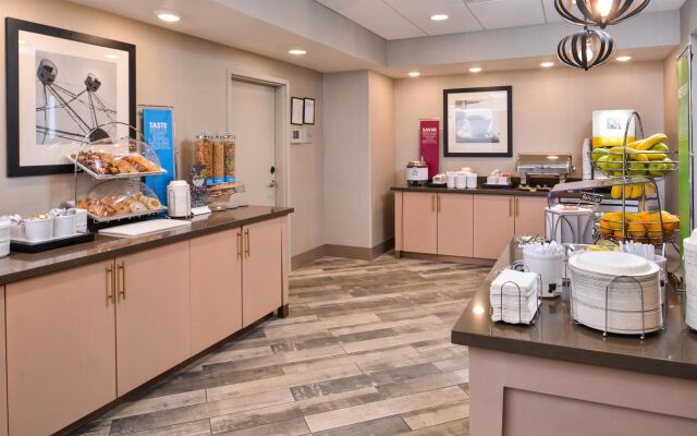 Hampton Inn & Suites Altoona-Des Moines