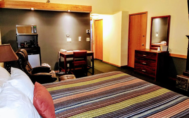 The Round Barn Lodge