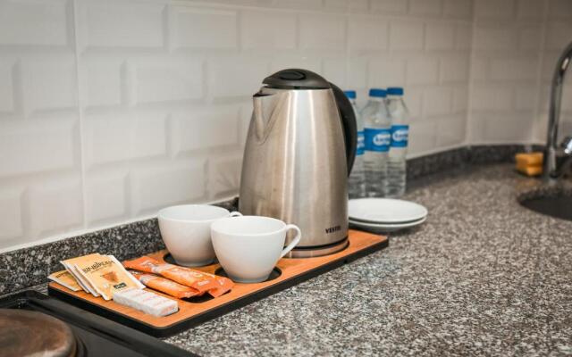 White Golden Suite Hotel