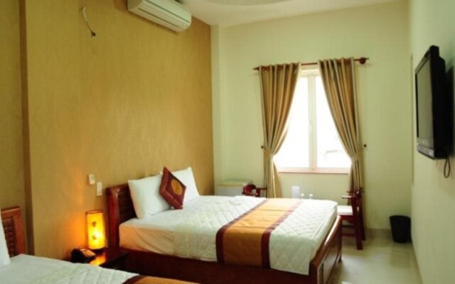 Canh Buom Hotel