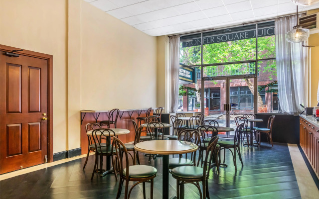 Best Western Plus Pioneer Square Hotel Downtown