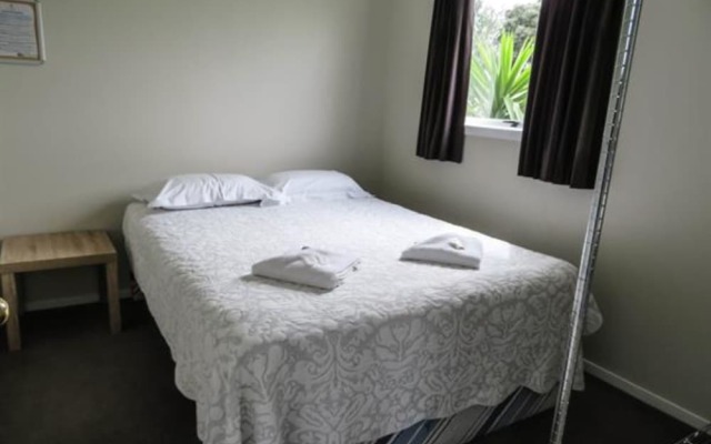 Raglan Holiday Park