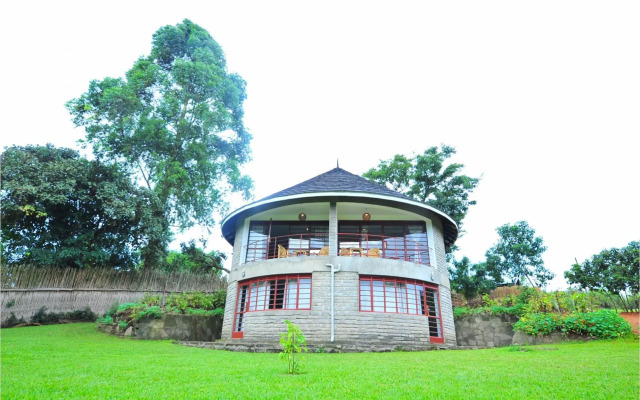 Koi Koi Cultural Village Hotel