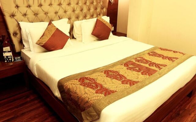 OYO Premium Airport City Centre 2