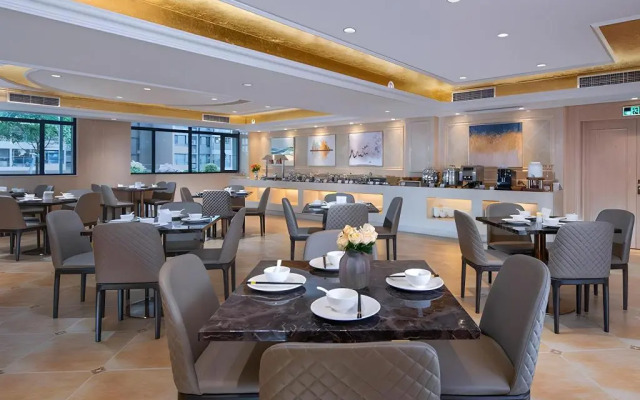 Vienna Hotel Guangdong Foshan Sanshui Forest Park