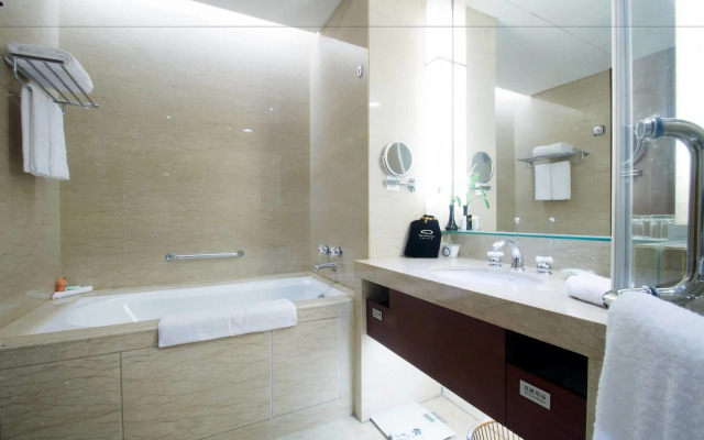 Tongli Lakeview Hotel