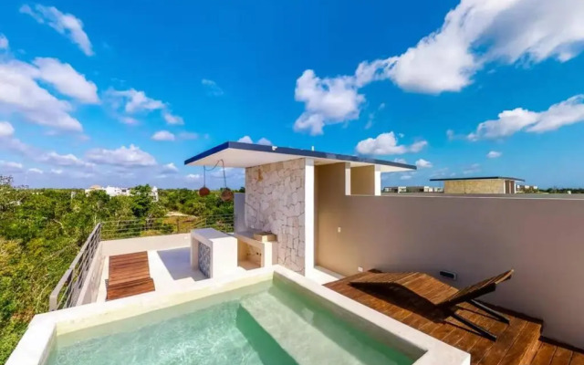 301 Amena Spacious Penthouse private Pools and View