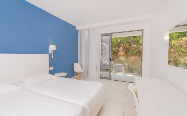 Belair Beach Hotel