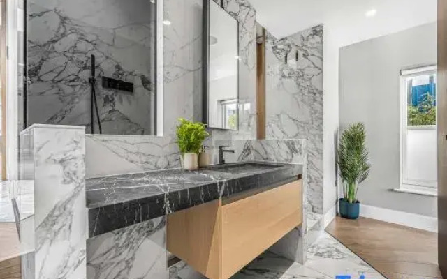 The Legacy Apartment - Soho - by Frankie