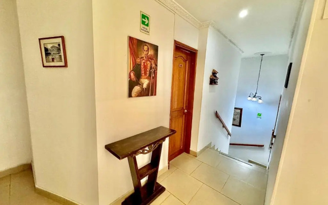 casa quinta hotel la candelaria sas