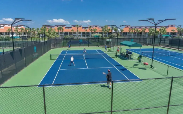 Edgewater Beach & Golf Resort by Panhandle Getaways
