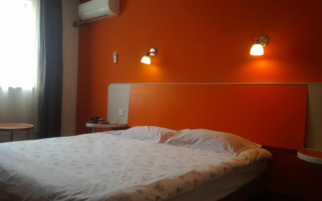 Motel 168 Nanjing He Yan Road Inn