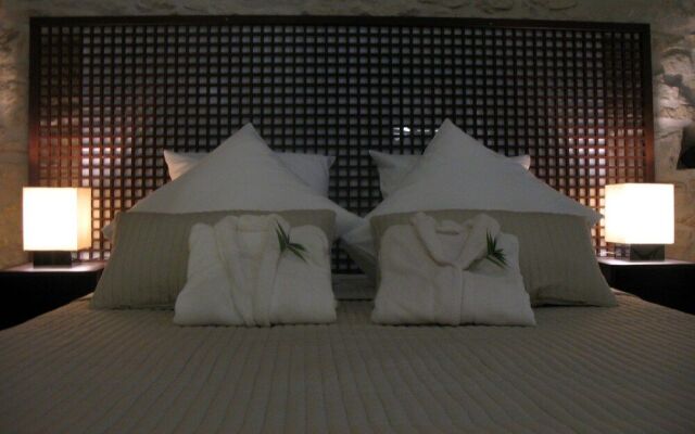 Pavillion du Chateau de Saint Augustin