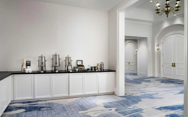 Renaissance Portsmouth-Norfolk Waterfront Hotel