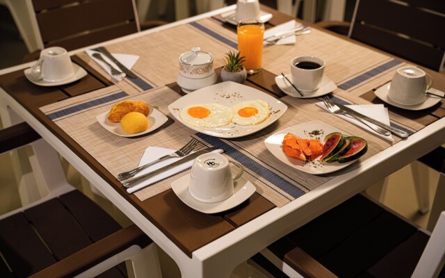 Hotel Arisha Cali