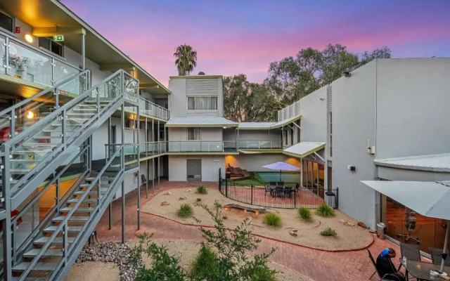 Stay at Alice Springs Hotel