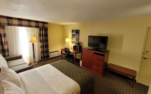 Best Western Plus Bridgeport Inn