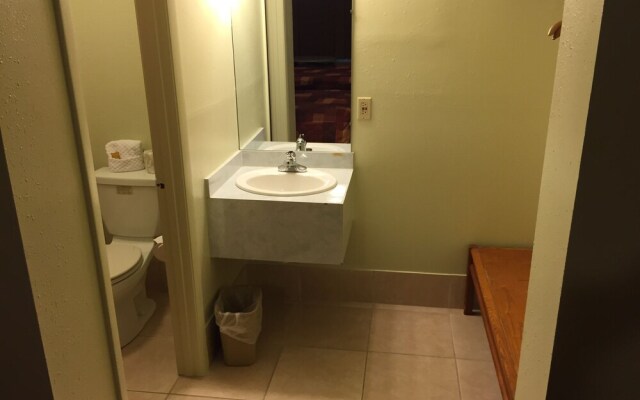 Sebring Inn