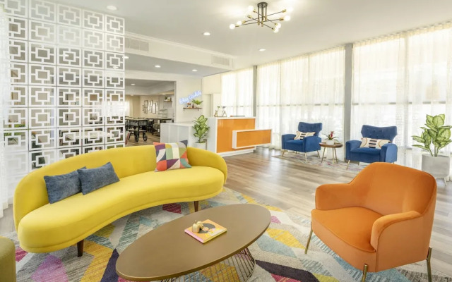 Star Hotel Inn & Suites