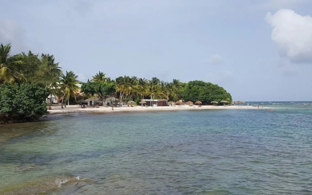 Anse des Rochers Beach & Pool Resort
