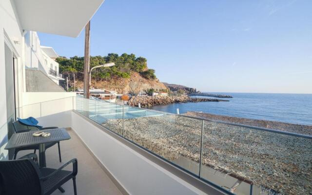 Sfakia Seaside luxury Suites