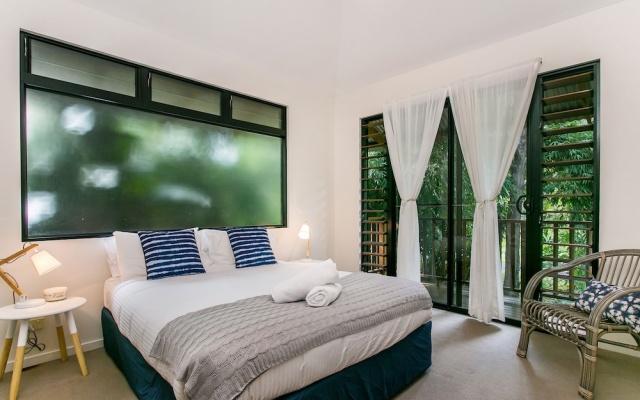 Buckets and Spades – Guest Rooms – Byron Bay