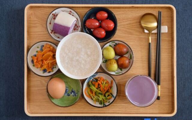 Floral Hotel·Hongcun Qimanli Hotel (Xiuli Branch)