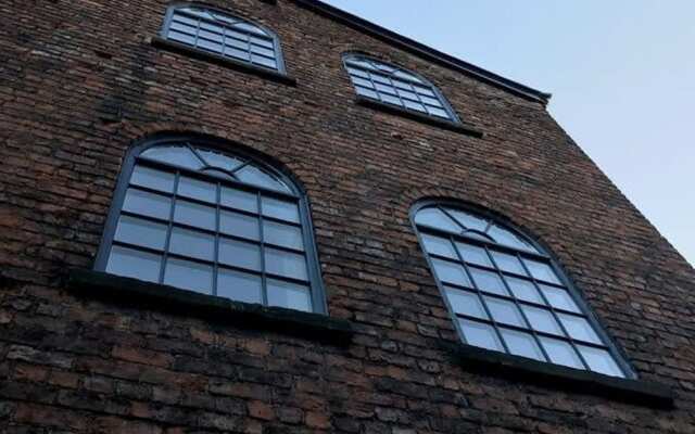 The Glyndwr - Berwyn House Central Wrexham
