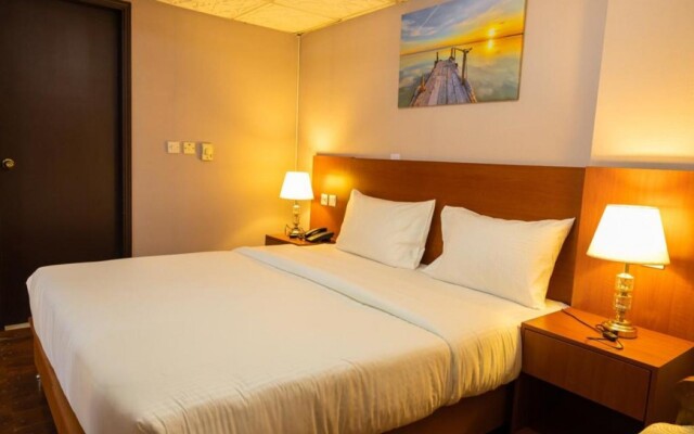 Three 888 Hotel
