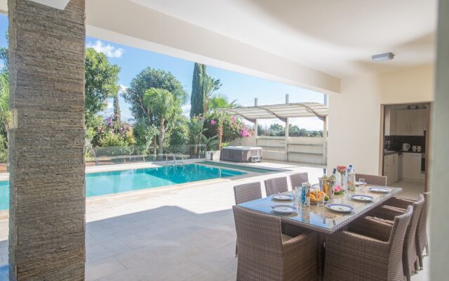 Protaras Holiday Villa De1