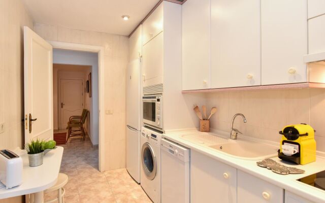 Las Canteras Seafront Apartment