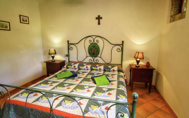 Lavish Farmhouse in Ortignano Italy with Swimming Pool