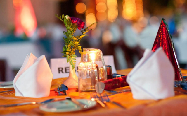 Travellers Beach Hotel & Club