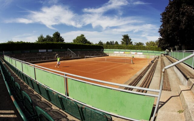 Tennis- und Freizeitzentrum Neudörfl