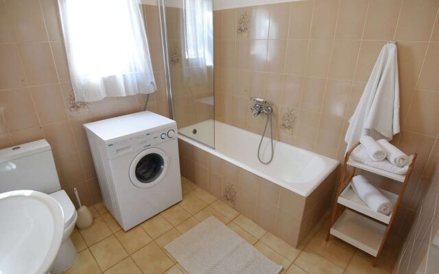 Apartment in Maslenica With Terrace