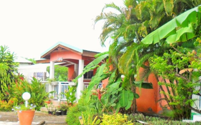 House With 2 Bedrooms in Petit-canal, With Pool Access, Furnished Terr