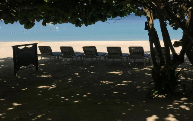 Firefly Beach Cottages