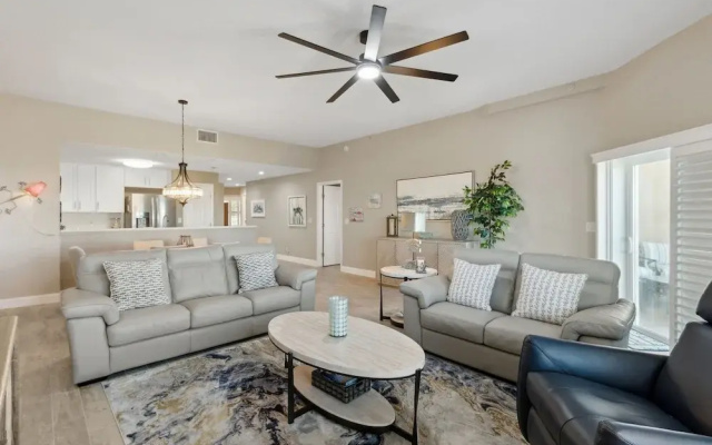 Spacious 3BR Condo by The Beach Ocean Park - 106