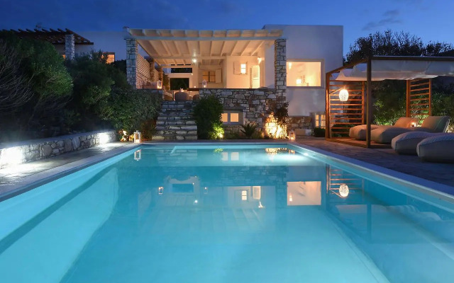 Amalgam Homes Paros